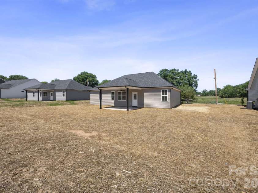 1014 Speight Road, Albemarle, NC 28001.  MLS# CAR4382174, YatesRealty ID 22077. 