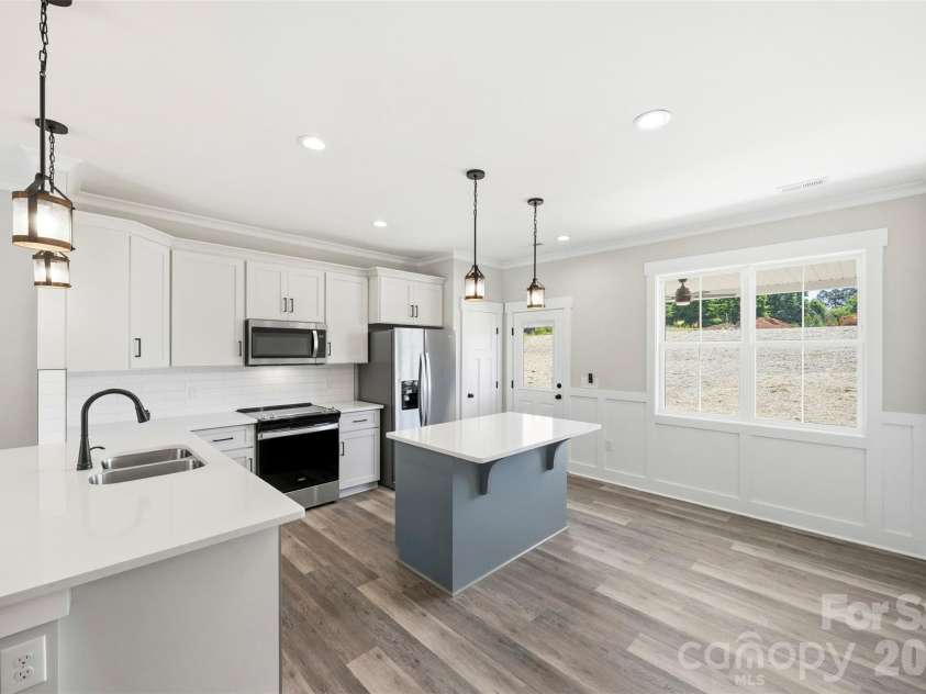 1014 Speight Road, Albemarle, NC 28001.  MLS# CAR4382174, YatesRealty ID 22077. Kitchen