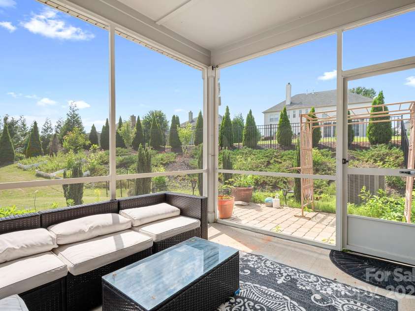 16324 Loch Raven Road, Huntersville, NC 28078.  MLS# CAR4268503, YatesRealty ID 22077. 