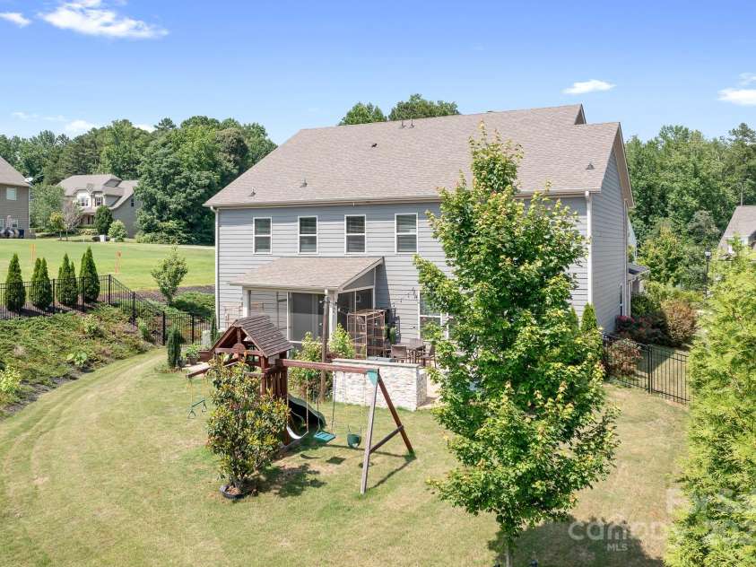 16324 Loch Raven Road, Huntersville, NC 28078.  MLS# CAR4268503, YatesRealty ID 22077. 