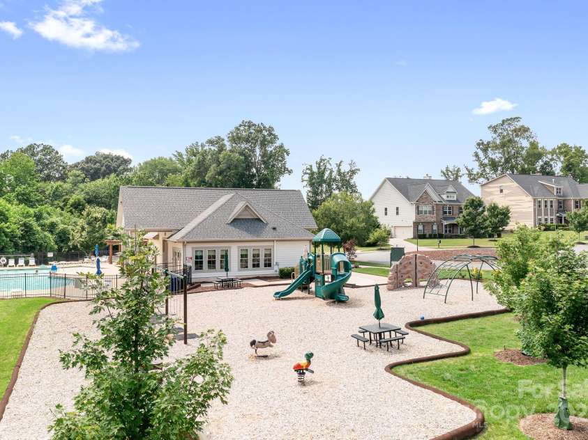 16324 Loch Raven Road, Huntersville, NC 28078.  MLS# CAR4268503, YatesRealty ID 22077. 