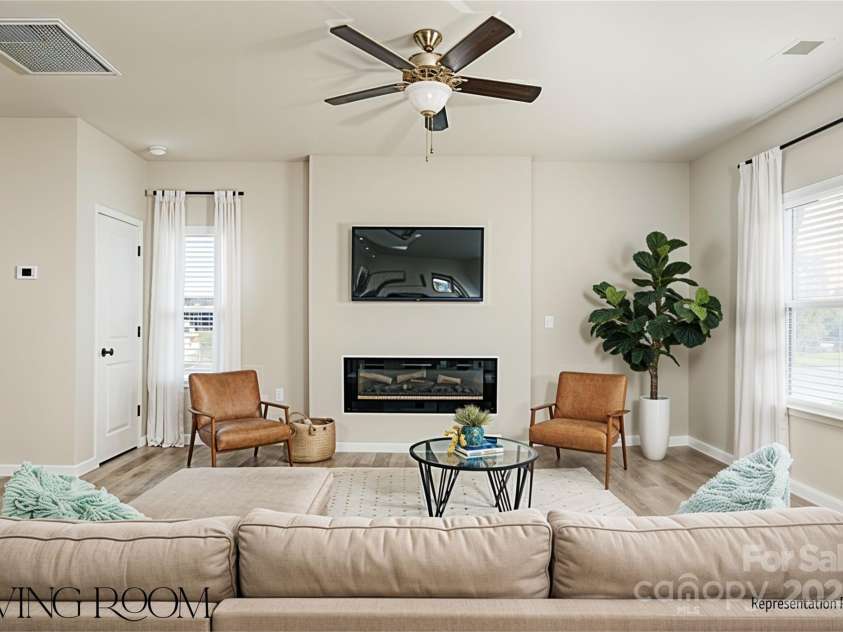 217 Lake George Drive, Shelby, NC 28152.  MLS# CAR4272843, YatesRealty ID 22078. 