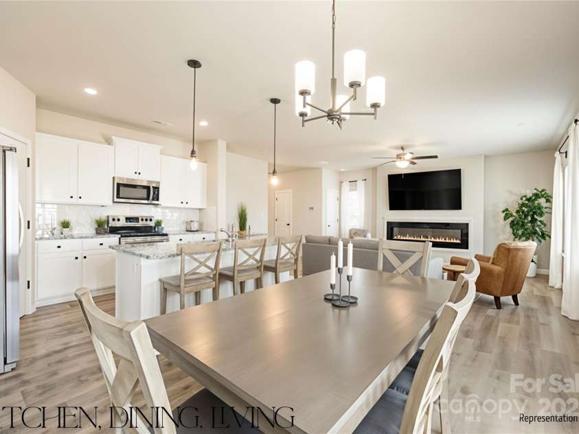 217 Lake George Drive, Shelby, NC 28152.  MLS# CAR4272843, YatesRealty ID 22078. 