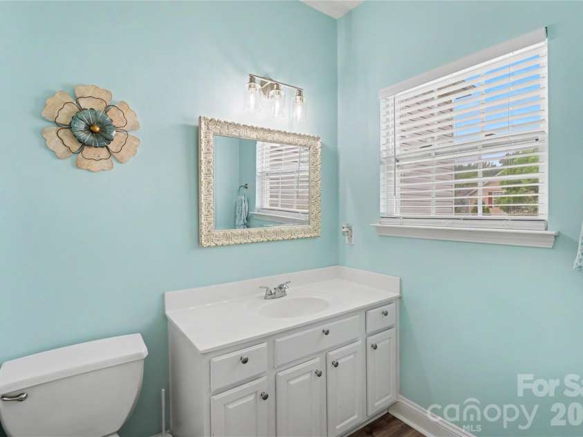 6225 Sid Crane Drive, Charlotte, NC 28216.  MLS# CAR4374536, YatesRealty ID 22078. 