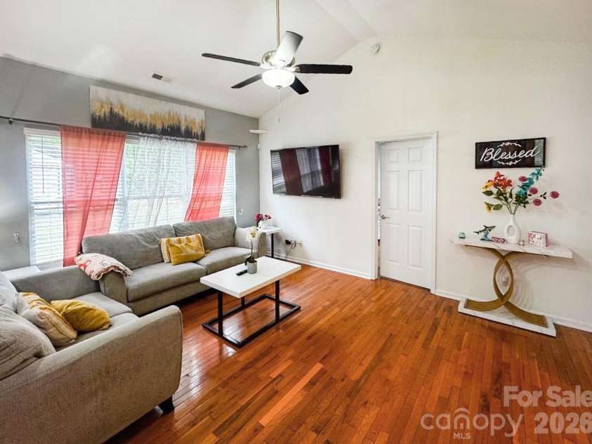 6225 Sid Crane Drive, Charlotte, NC 28216.  MLS# CAR4374536, YatesRealty ID 22078. 