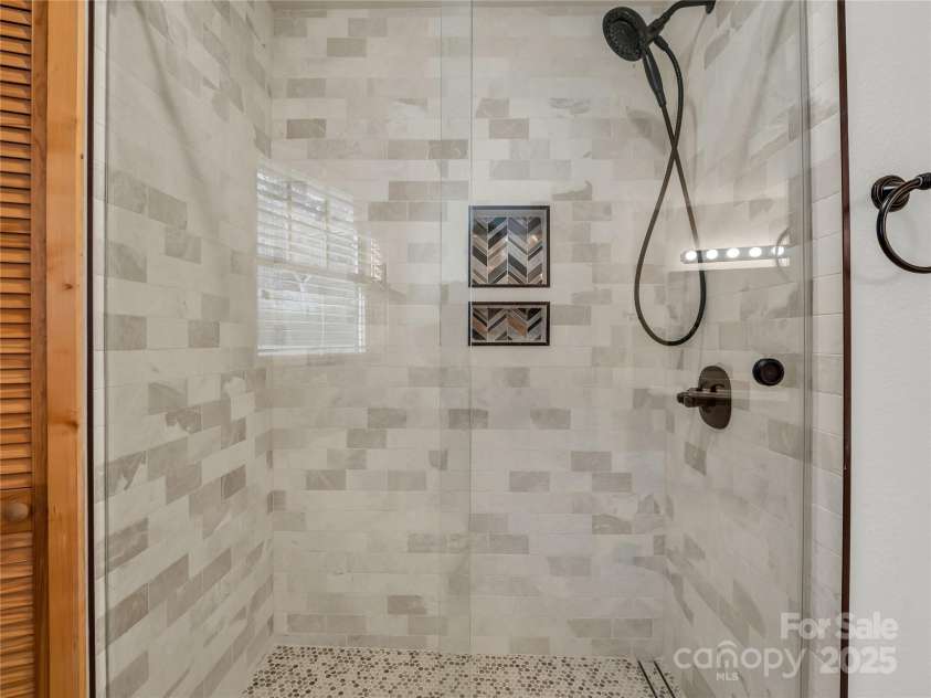 134 Raleigh Drive, Lake Lure, NC 28746.  MLS# CAR4320542, YatesRealty ID 2208. 