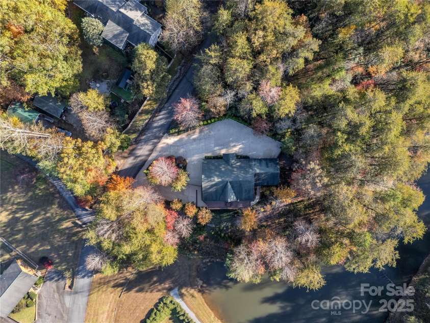 134 Raleigh Drive, Lake Lure, NC 28746.  MLS# CAR4320542, YatesRealty ID 2208. 