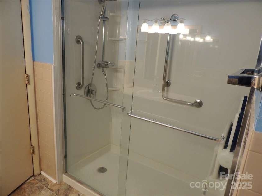 200 Allen Loop Road, Rutherfordton, NC 28139.  MLS# CAR4211065, YatesRealty ID 2208. Full Bath