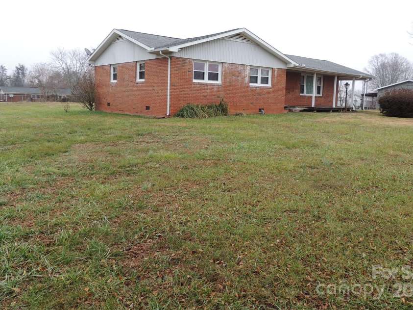 200 Allen Loop Road, Rutherfordton, NC 28139.  MLS# CAR4211065, YatesRealty ID 2208. Primary