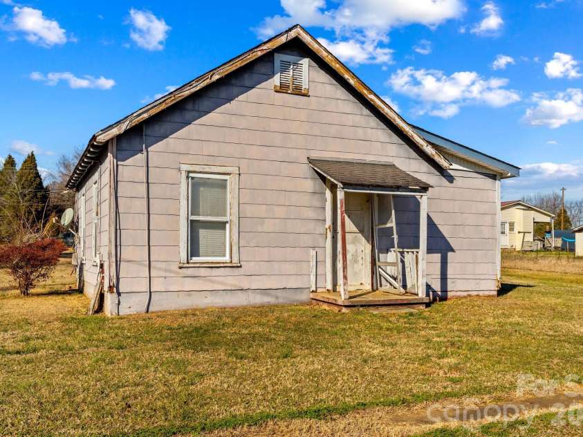 735 Grace Church Road, Salisbury, NC 28147.  MLS# CAR4336290, YatesRealty ID 2208. 