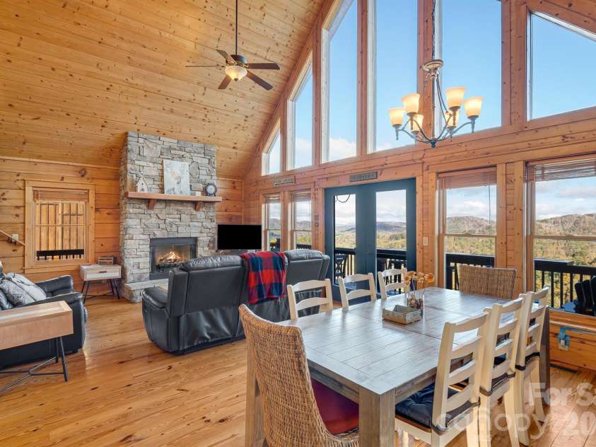 121 Scenic Wolf Drive, Mars Hill, NC 28754.  MLS# CAR4372121, YatesRealty ID 22080. 