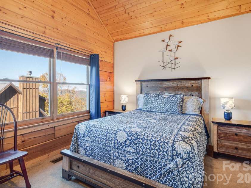 121 Scenic Wolf Drive, Mars Hill, NC 28754.  MLS# CAR4372121, YatesRealty ID 22080. Upstairs bedroom #2