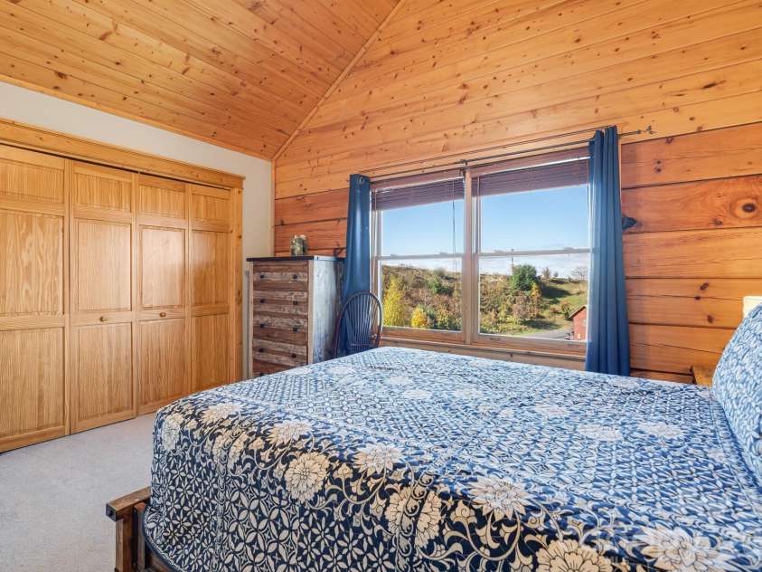 121 Scenic Wolf Drive, Mars Hill, NC 28754.  MLS# CAR4372121, YatesRealty ID 22080. Upstairs bedroom #2