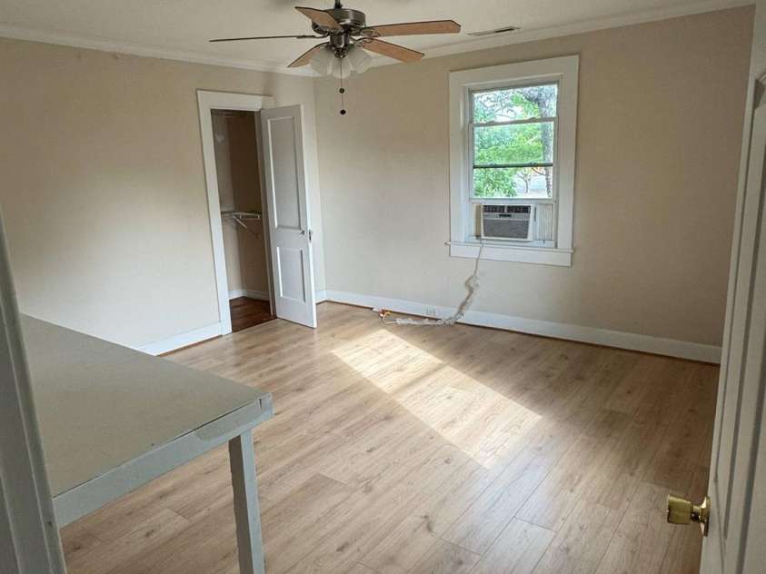 207 Ridge Street, Lenoir, NC 28645.  MLS# CAR4260016, YatesRealty ID 22080. 