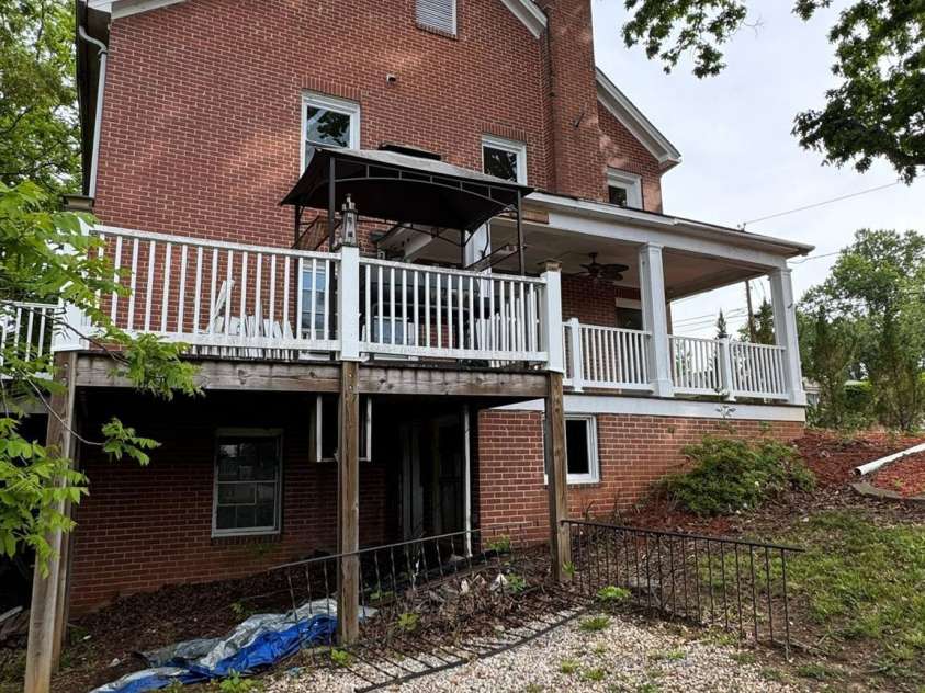 207 Ridge Street, Lenoir, NC 28645.  MLS# CAR4260016, YatesRealty ID 22080. 