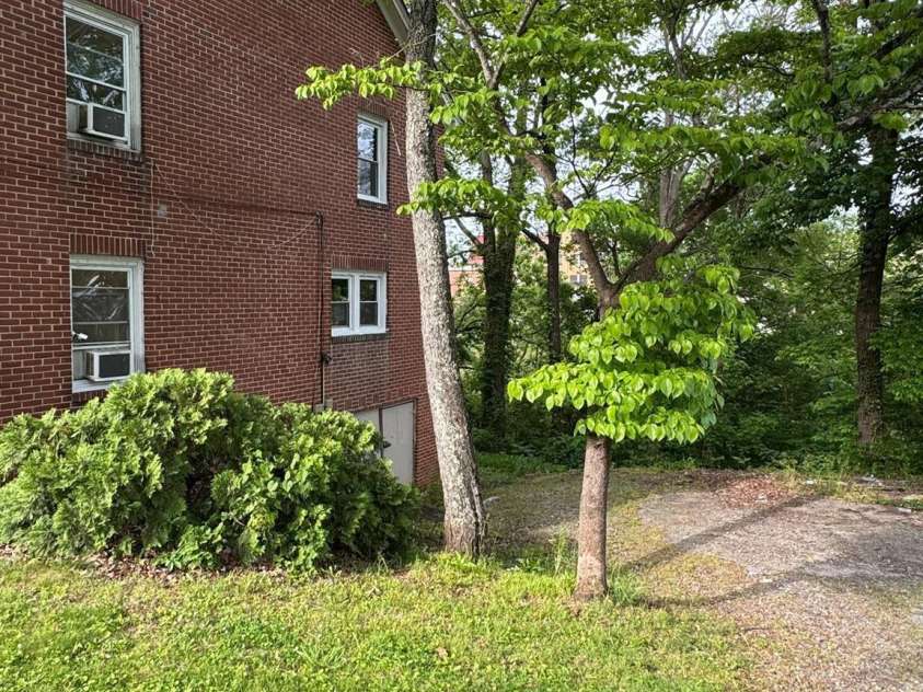 207 Ridge Street, Lenoir, NC 28645.  MLS# CAR4260016, YatesRealty ID 22080. 