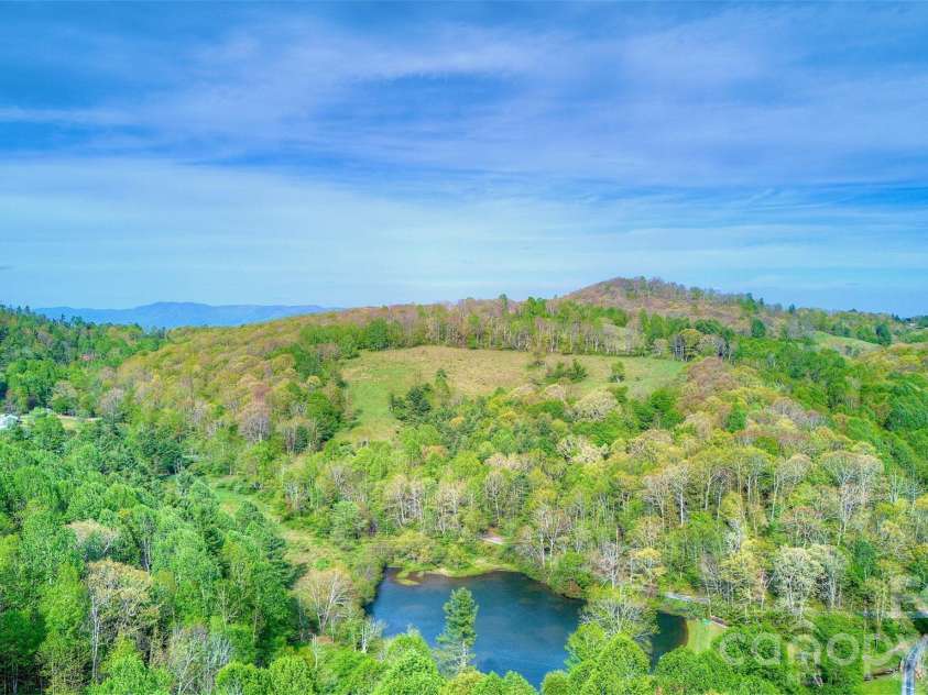 262 Azalea Hills Lane, Spruce Pine, NC 28777.  MLS# CAR4379987, YatesRealty ID 22081. 