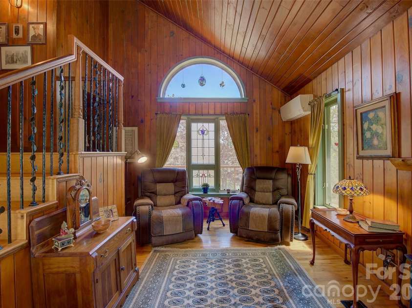 262 Azalea Hills Lane, Spruce Pine, NC 28777.  MLS# CAR4379987, YatesRealty ID 22081. 