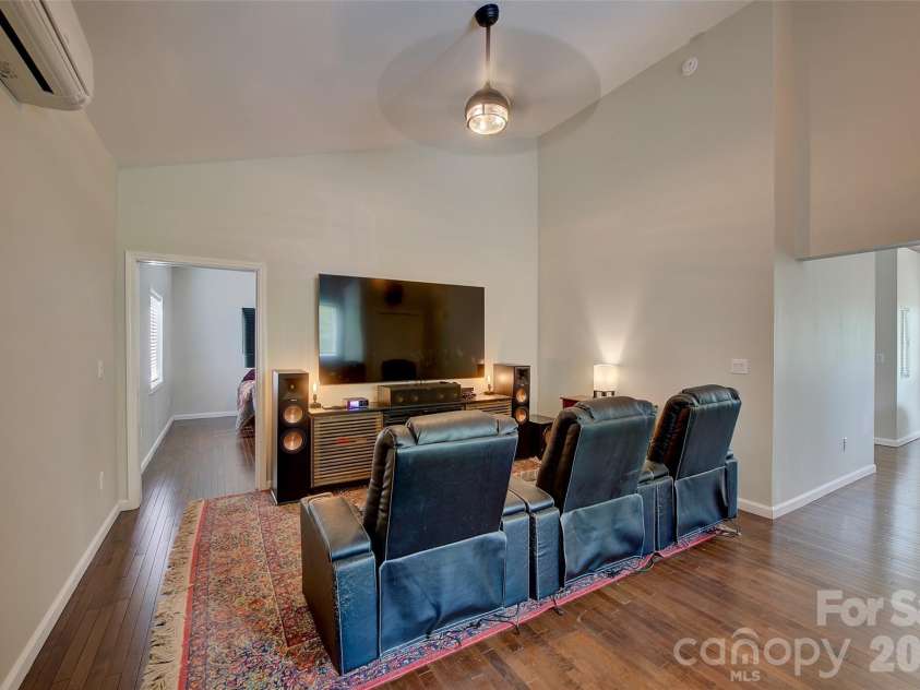 262 Azalea Hills Lane, Spruce Pine, NC 28777.  MLS# CAR4379987, YatesRealty ID 22081. 