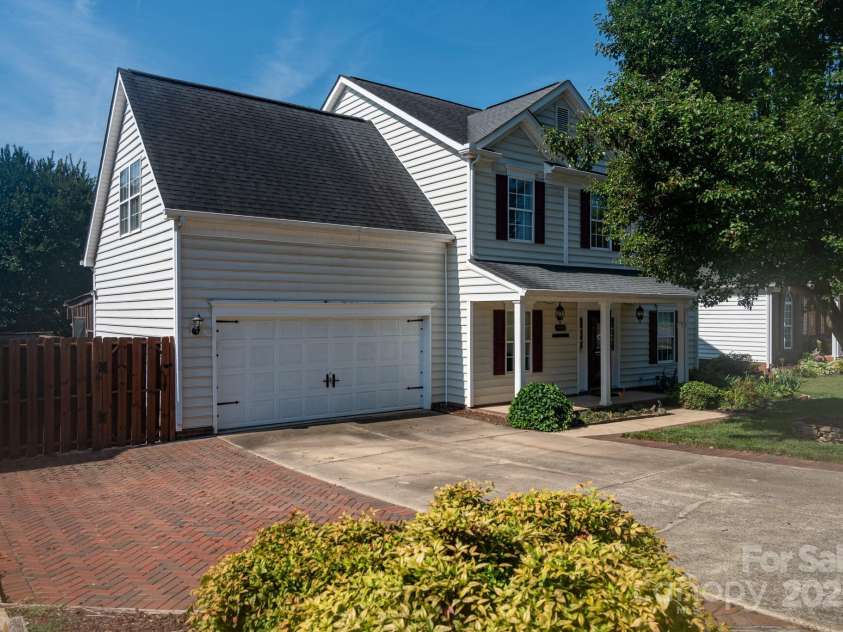 9410 Culcairn Road, Huntersville, NC 28078.  MLS# CAR4274370, YatesRealty ID 22081. 