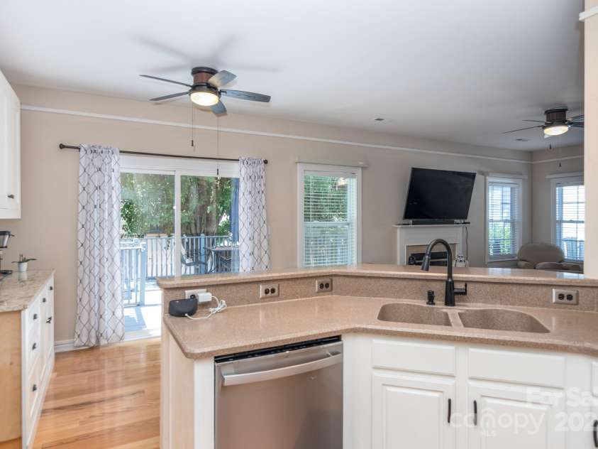 9410 Culcairn Road, Huntersville, NC 28078.  MLS# CAR4274370, YatesRealty ID 22081. 