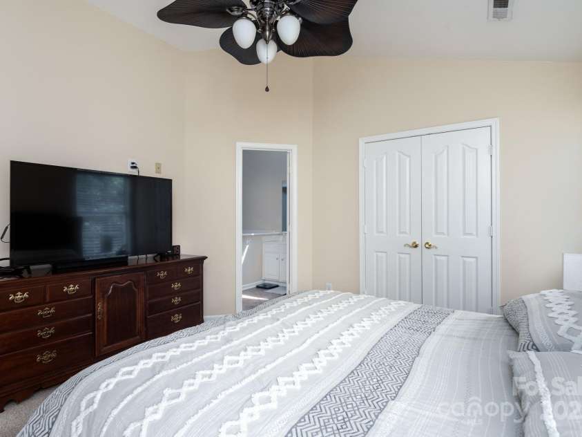 9410 Culcairn Road, Huntersville, NC 28078.  MLS# CAR4274370, YatesRealty ID 22081. 