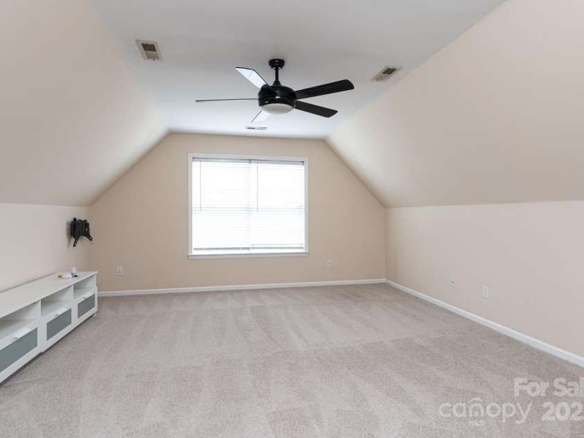 9410 Culcairn Road, Huntersville, NC 28078.  MLS# CAR4274370, YatesRealty ID 22081. 