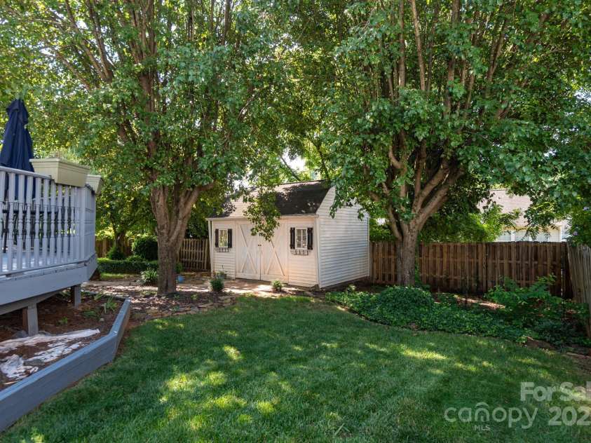 9410 Culcairn Road, Huntersville, NC 28078.  MLS# CAR4274370, YatesRealty ID 22081. 
