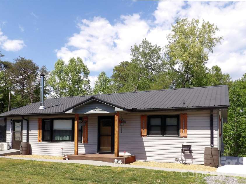 332 Epley Drive, Marion, NC 28752.  MLS# CAR4374725, YatesRealty ID 22082. 