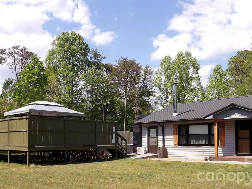 332 Epley Drive, Marion, NC 28752.  MLS# CAR4374725, YatesRealty ID 22082. 