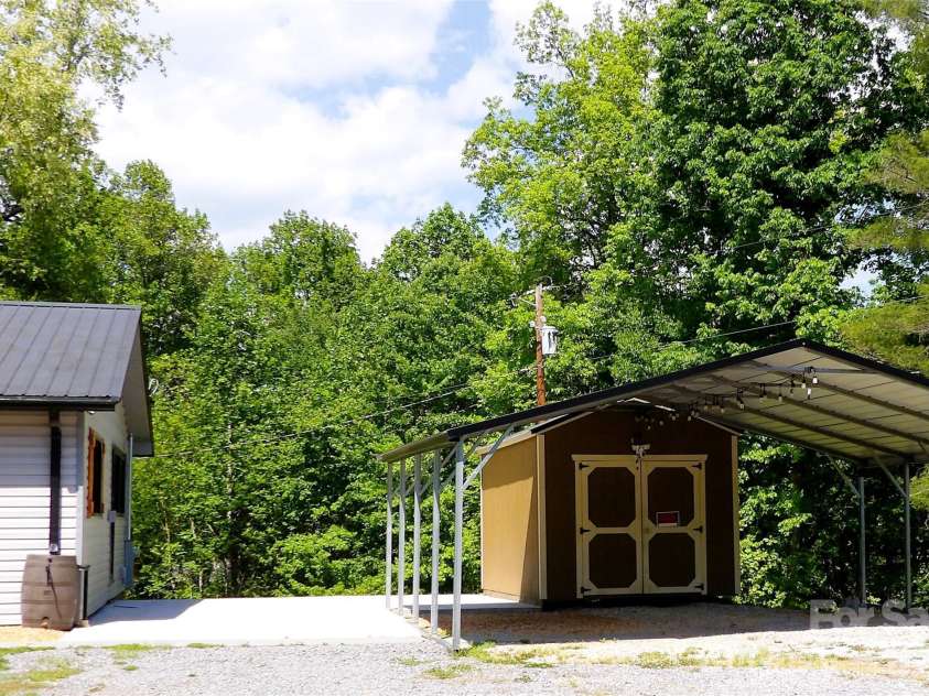 332 Epley Drive, Marion, NC 28752.  MLS# CAR4374725, YatesRealty ID 22082. 