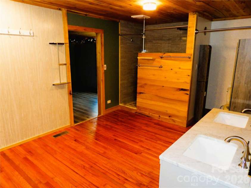 332 Epley Drive, Marion, NC 28752.  MLS# CAR4374725, YatesRealty ID 22082. 