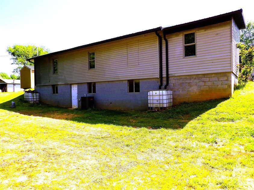 332 Epley Drive, Marion, NC 28752.  MLS# CAR4374725, YatesRealty ID 22082. 