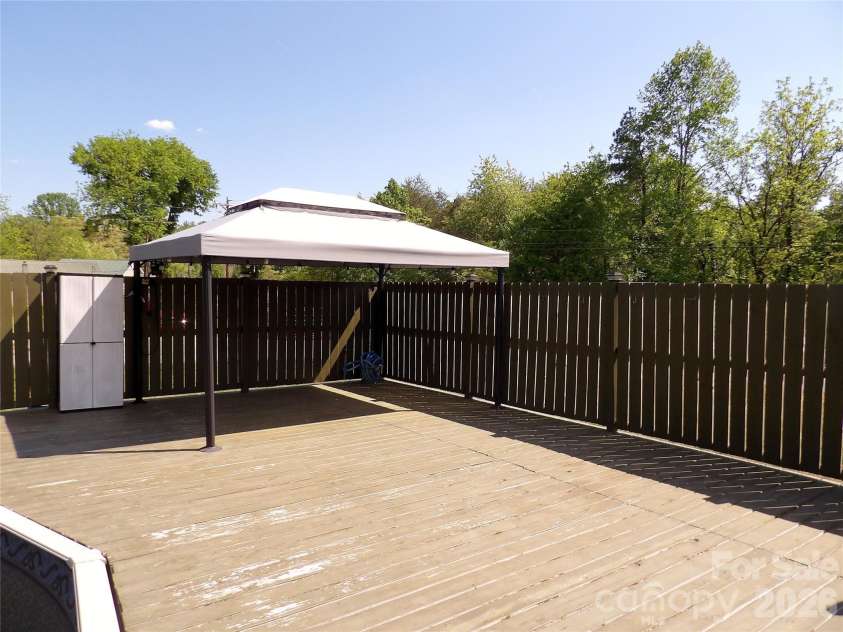 332 Epley Drive, Marion, NC 28752.  MLS# CAR4374725, YatesRealty ID 22082. 