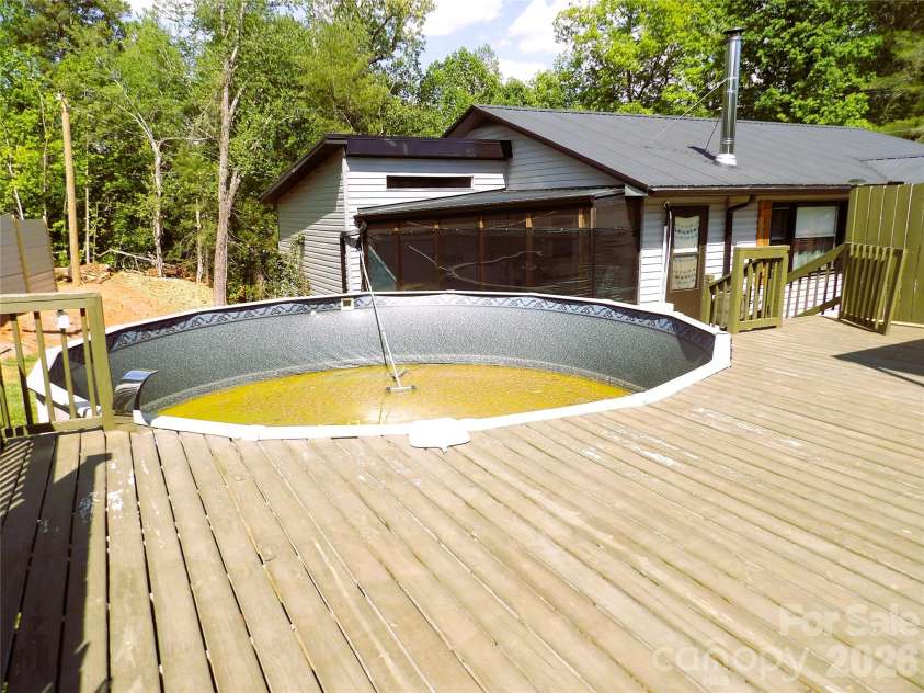 332 Epley Drive, Marion, NC 28752.  MLS# CAR4374725, YatesRealty ID 22082. 