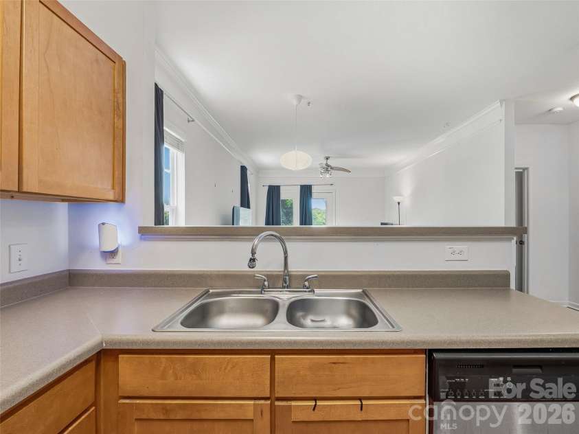 221 Appeldoorn Circle, Asheville, NC 28803.  MLS# CAR4381489, YatesRealty ID 22084. 