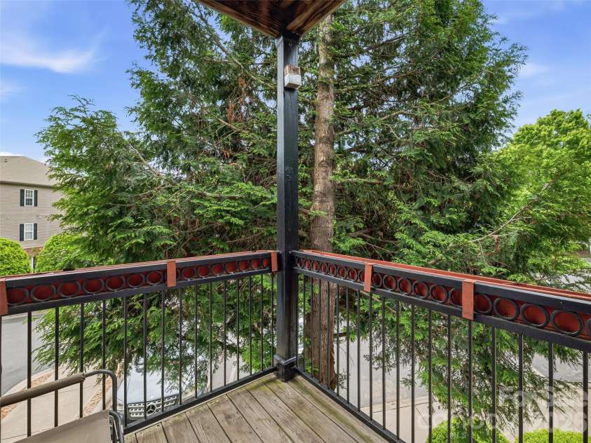 221 Appeldoorn Circle, Asheville, NC 28803.  MLS# CAR4381489, YatesRealty ID 22084. 