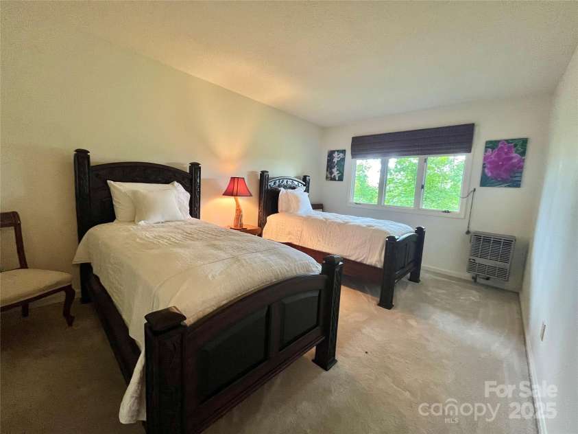 2902 Timber Trail, Asheville, NC 28804.  MLS# CAR4176254, YatesRealty ID 22084. Lower level bed 2