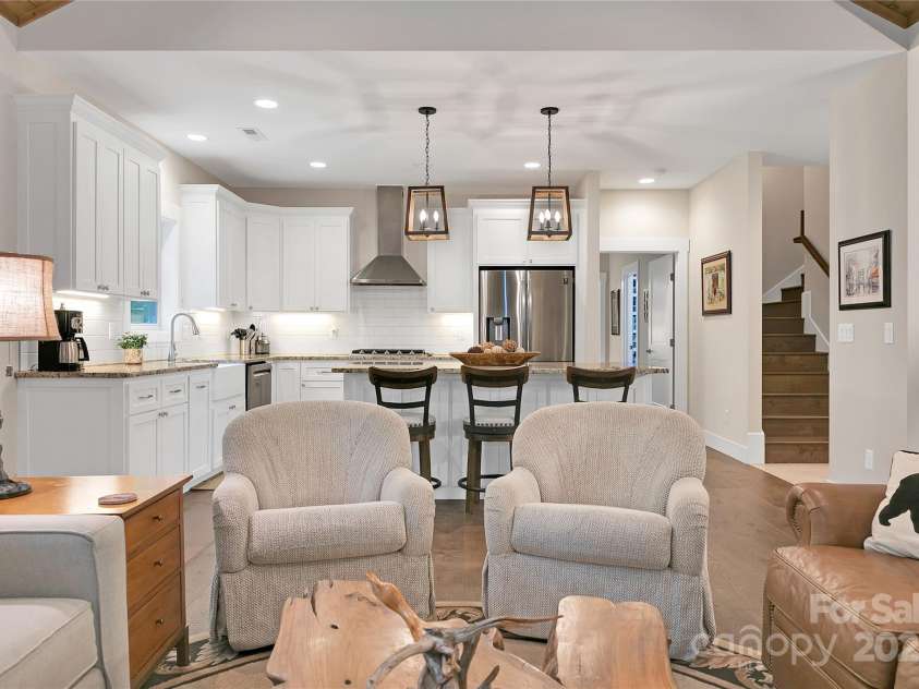 321 Middle Connestee Trail, Brevard, NC 28712.  MLS# CAR4271627, YatesRealty ID 22085. 