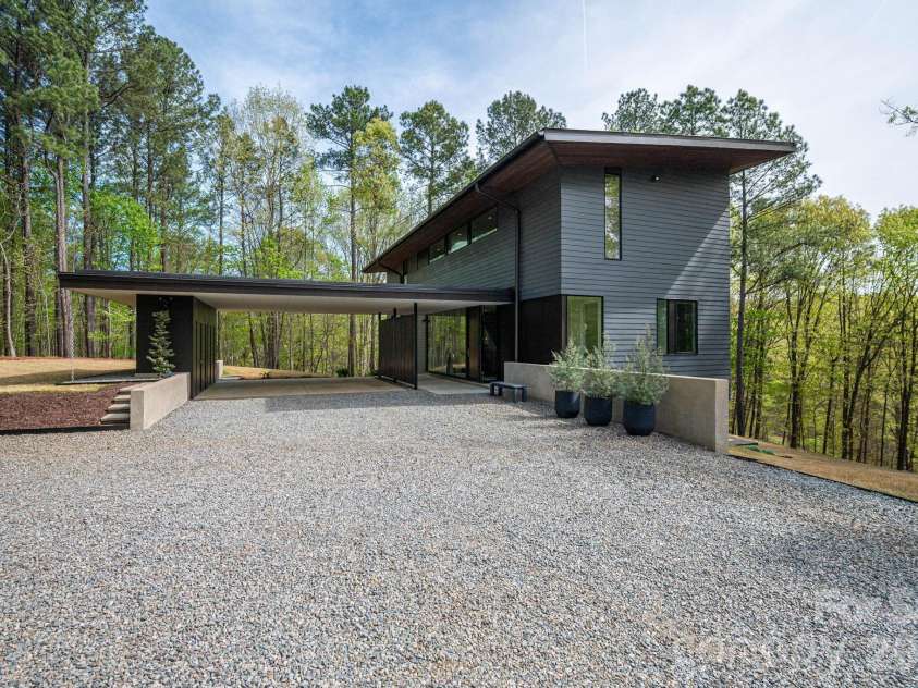 123 Honeydew Circle, Troutman, NC 28166.  MLS# CAR4372169, YatesRealty ID 22086. 