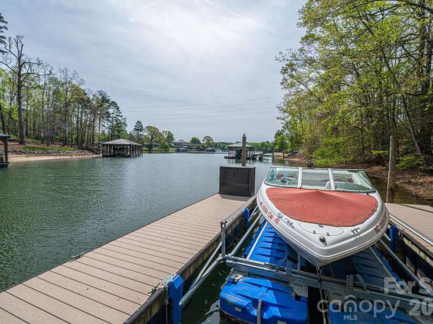 123 Honeydew Circle, Troutman, NC 28166.  MLS# CAR4372169, YatesRealty ID 22086. 