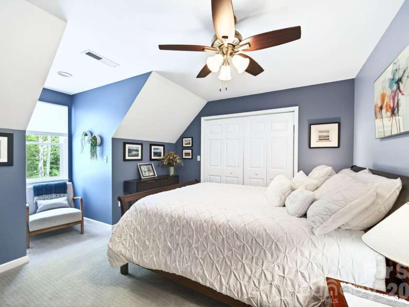 29 Blueberry Lane, Fairview, NC 28730.  MLS# CAR4374304, YatesRealty ID 22087. 