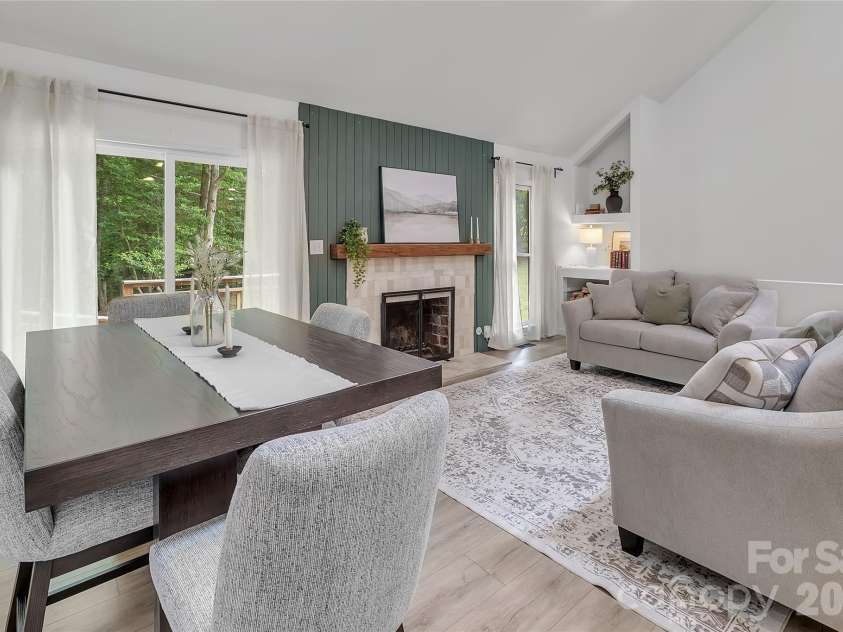 128 Spencer Woods Drive, Dallas, NC 28034.  MLS# CAR4376736, YatesRealty ID 22088. 
