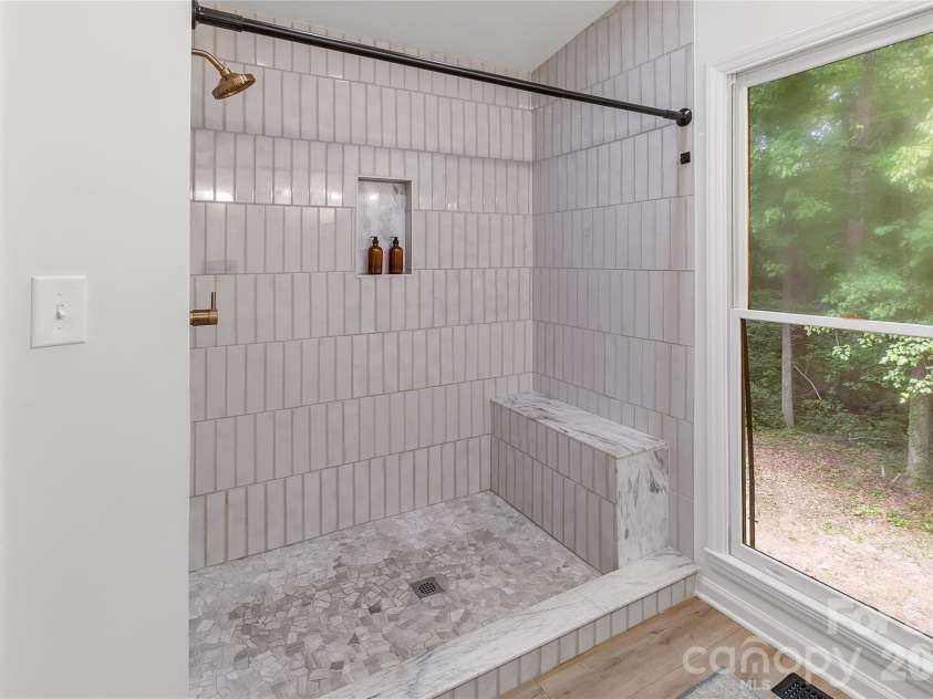 128 Spencer Woods Drive, Dallas, NC 28034.  MLS# CAR4376736, YatesRealty ID 22088. 
