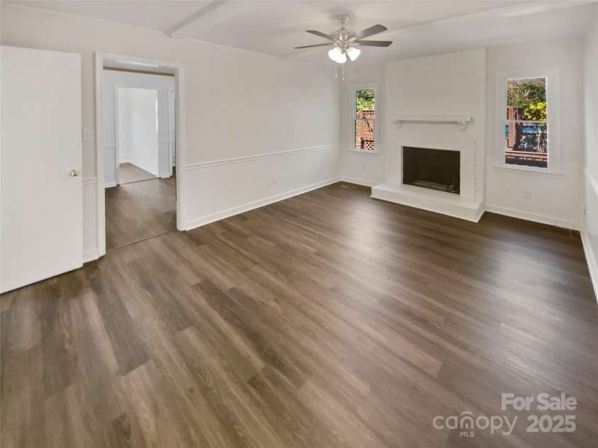 6227 Thermal Road, Charlotte, NC 28211.  MLS# CAR4235986, YatesRealty ID 22088. 