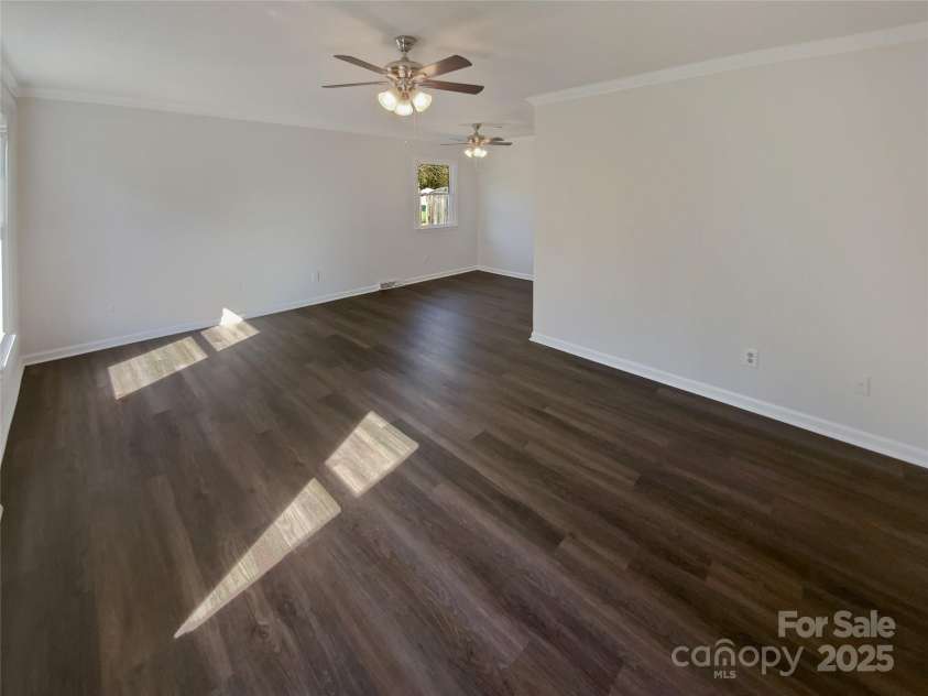 6227 Thermal Road, Charlotte, NC 28211.  MLS# CAR4235986, YatesRealty ID 22088. 