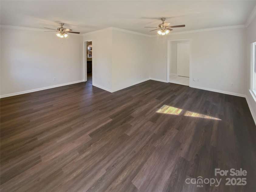 6227 Thermal Road, Charlotte, NC 28211.  MLS# CAR4235986, YatesRealty ID 22088. 