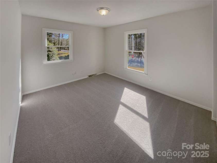 6227 Thermal Road, Charlotte, NC 28211.  MLS# CAR4235986, YatesRealty ID 22088. 