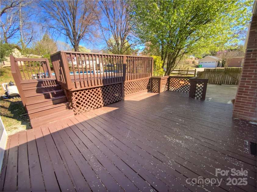 6227 Thermal Road, Charlotte, NC 28211.  MLS# CAR4235986, YatesRealty ID 22088. 