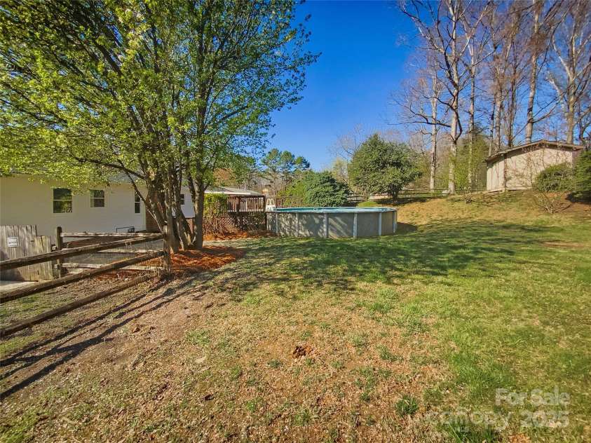 6227 Thermal Road, Charlotte, NC 28211.  MLS# CAR4235986, YatesRealty ID 22088. 